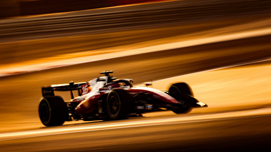 F1: test Bahrain; Ferrari Leclerc guida la sessione del mattino