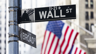 Wall Street apre contrastata, Dj -0,25%, Nasdaq +0,11%