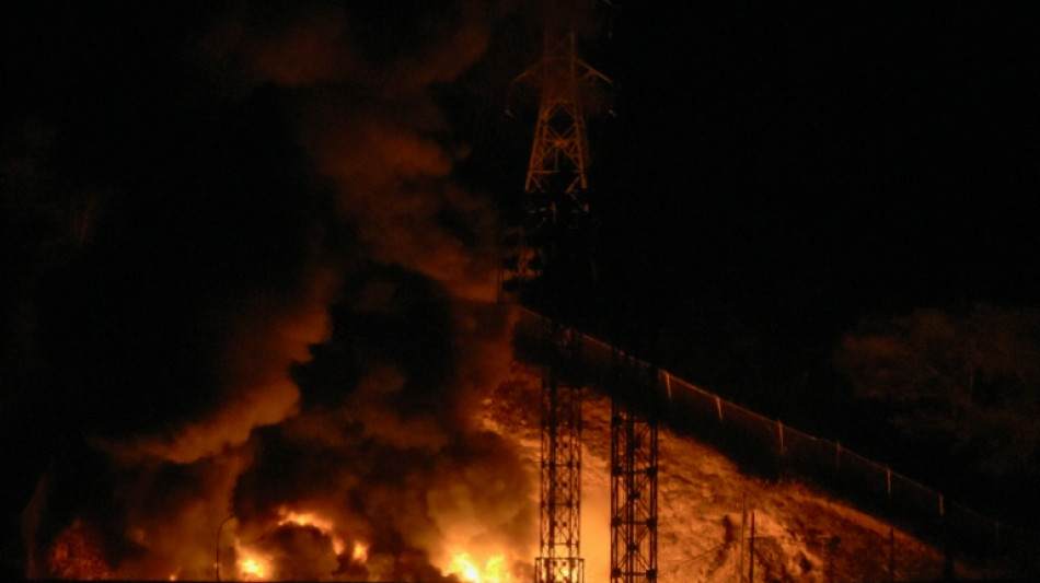 EUA bombardeia Venezuela e diz ter capturado Maduro