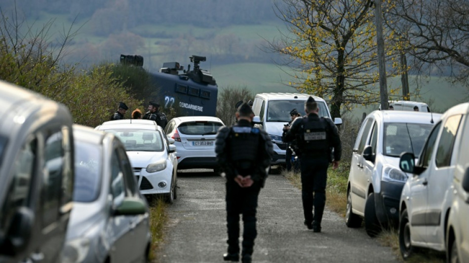 Dermatose: les gendarmes contr&ocirc;lent la ferme d'Ari&egrave;ge, abattage du troupeau &agrave; venir