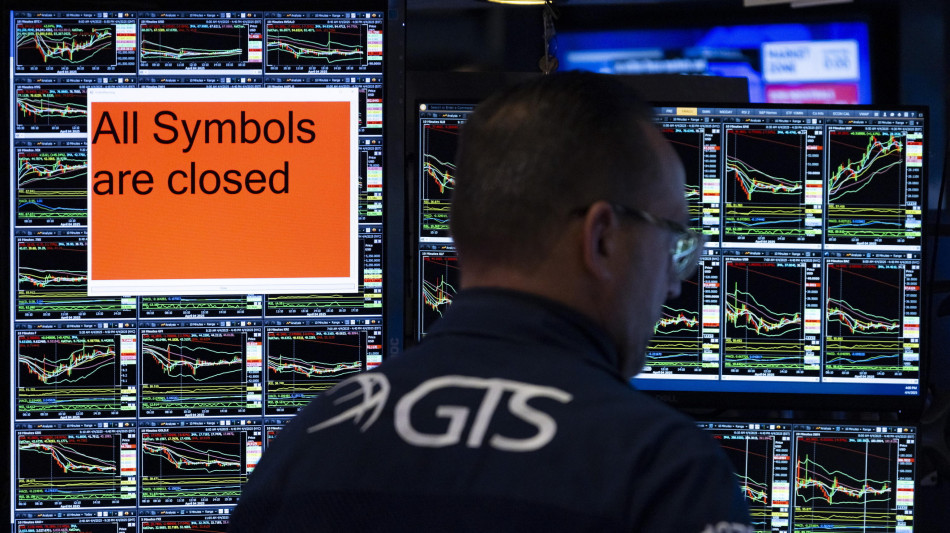 Borsa: l'Europa apre in calo sui timori per i dazi di Trump