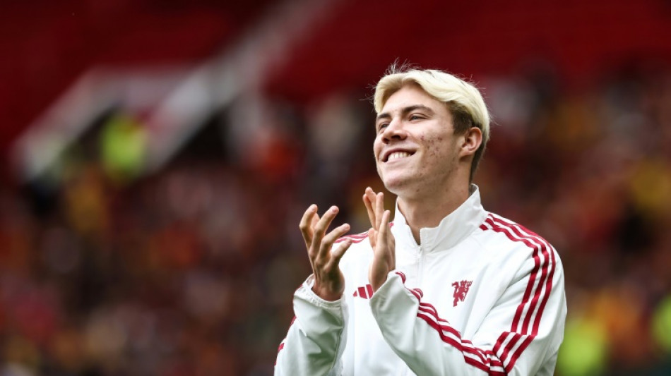 Manchester United contrata jovem atacante dinamarqu&ecirc;s Hojlund, da Atalanta