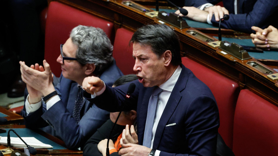 M5s, solidali a istituzione presidenza Consiglio ma per quattro anni proni a Trump