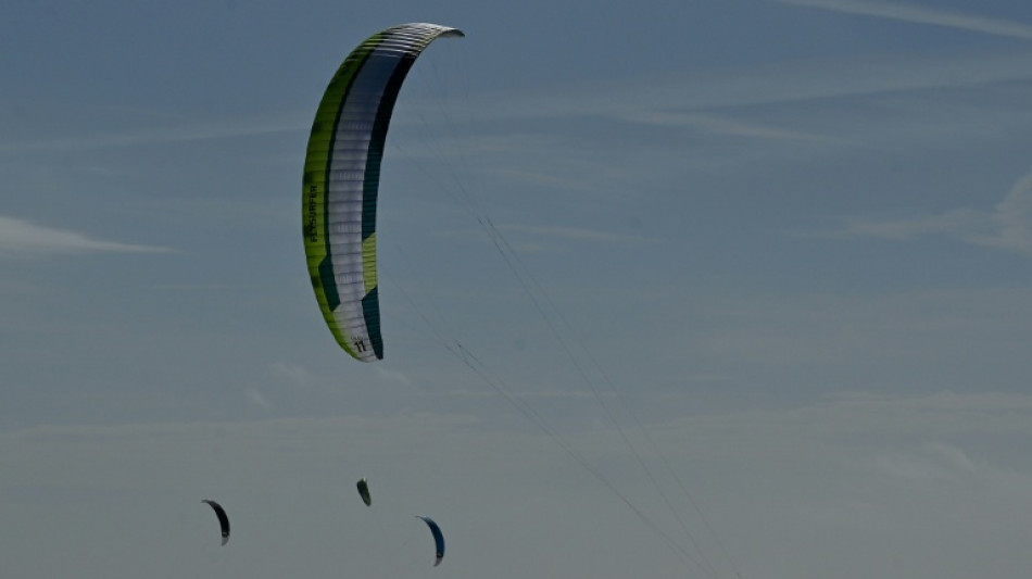 71-j&auml;hriger Kitesurfer verf&auml;ngt sich: Rettungseinsatz auf Ostsee vor R&uuml;gen