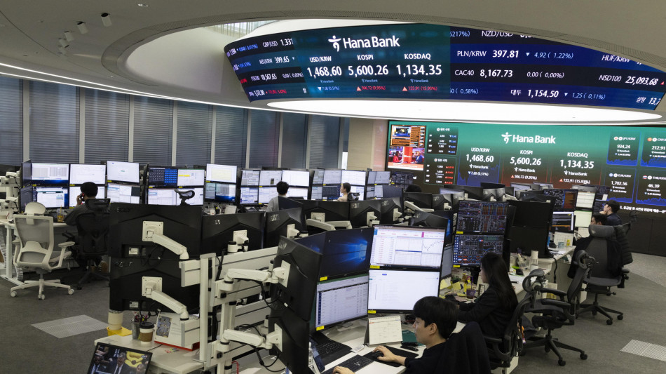 Borsa: l'Asia chiude incerta con la guerra in Medio Oriente