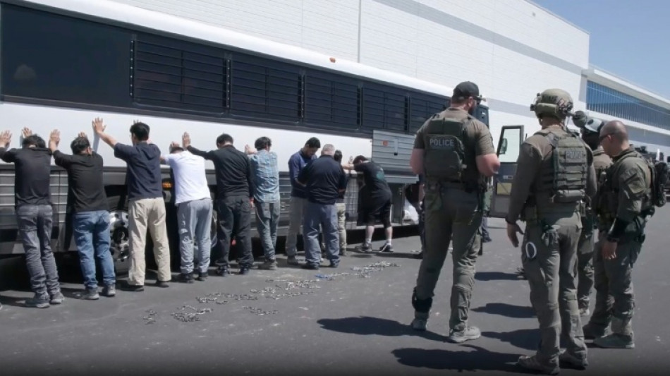 Sul-coreanos detidos em operação migratória nos Estados Unidos começam a ser libertados