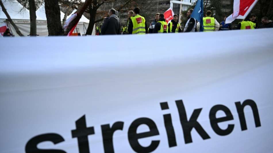 Bundesweiter Warnstreik an Krankenh&auml;usern und bei Pflegeeinrichtungen hat begonnen