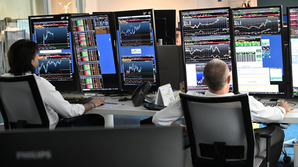 Borsa: Milano sale del 2,5%, in luce le banche,