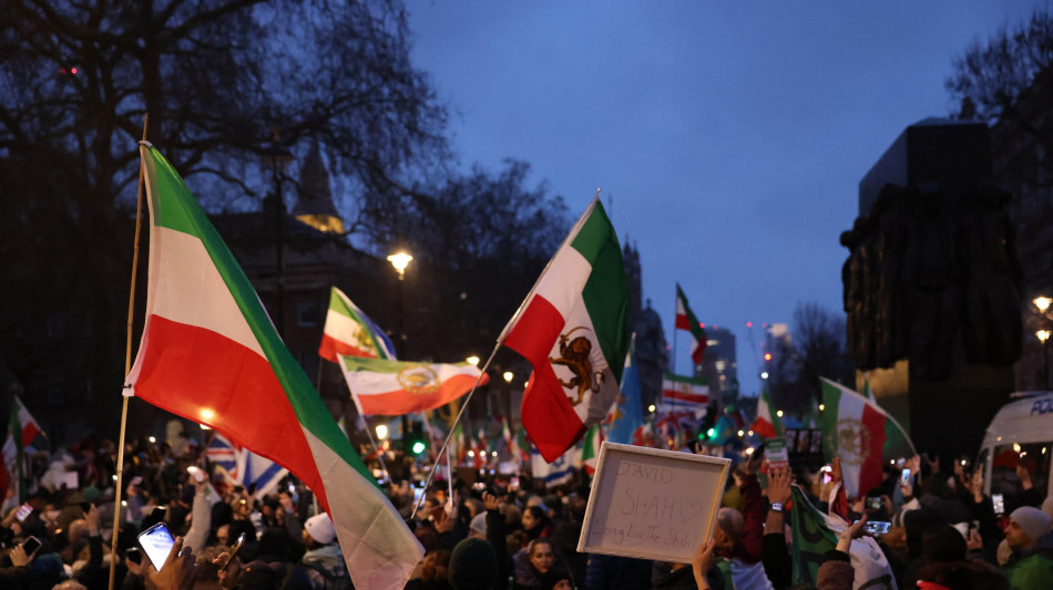 Fondazione Mohammadi, in Iran sparatorie di massa, almeno 2mila morti