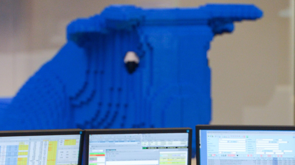 Borsa: l'Europa pesante con Trump, l'euro tocca quota 1,16