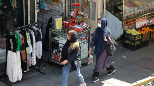 "&iexcl;El velo tiene que ser una opci&oacute;n!", dicen las mujeres en Teher&aacute;n