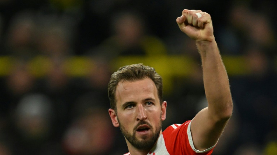Bayern goleia na visita ao Dortmund (4-0) com hat-trick de Kane; Leverkusen segue l&iacute;der