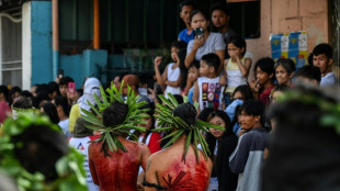 Crucifica&ccedil;&otilde;es e flagelos na Sexta-Feira Santa nas Filipinas