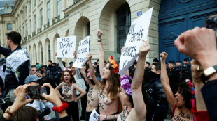 Miles de personas protestan en Francia contra la lentitud de la justicia en casos de pederastia