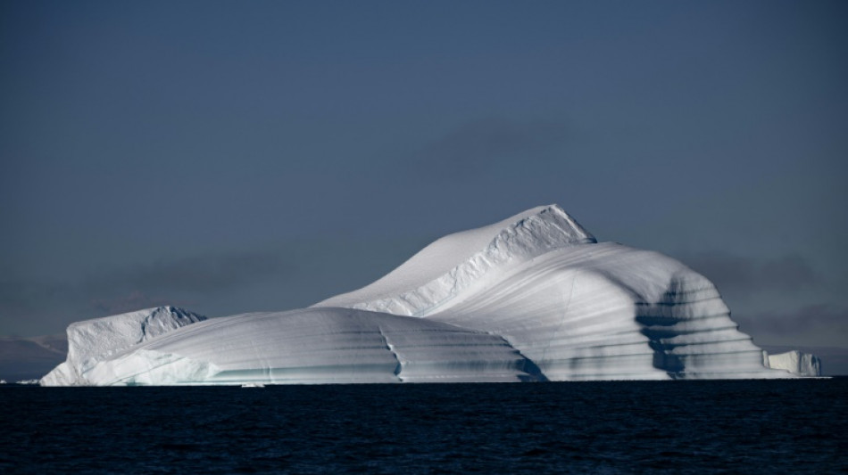Face &agrave; la fonte des p&ocirc;les, l'alerte des scientifiques rassembl&eacute;s dans un sommet &agrave; Paris