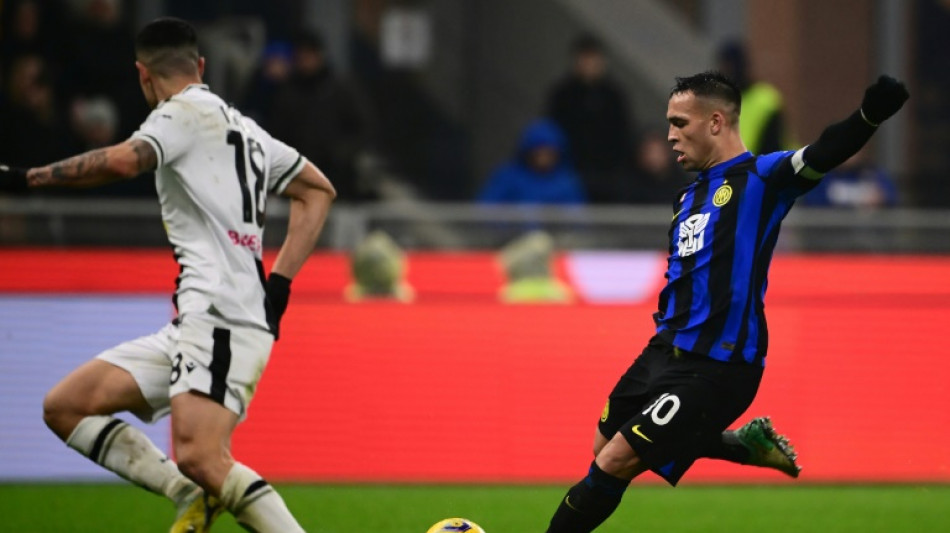 Inter vence Udinese e recupera lideran&ccedil;a; Milan perde para Atalanta com gol nos acr&eacute;scimos