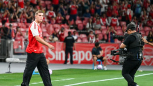 Late Odegaard penalty gives Arsenal 3-2 win over Newcastle