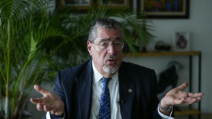 Presidente Ar&eacute;valo descarta operaciones militares de EEUU en Guatemala