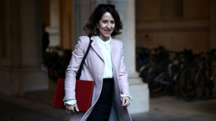 Britische Regierung beschlie&szlig;t umstrittene K&uuml;rzungen bei Sozialleistungen