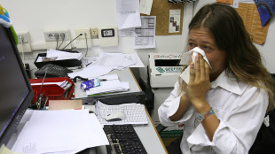 Le cellule del naso uniscono le forze contro il virus del raffreddore