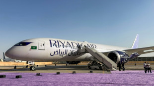 Nueva aerol&iacute;nea saudita inicia operaciones en medio de la guerra de Oriente Medio