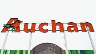 Auchan veut vendre 91 supermarch&eacute;s &agrave; Intermarch&eacute;, les salari&eacute;s sous le "choc"