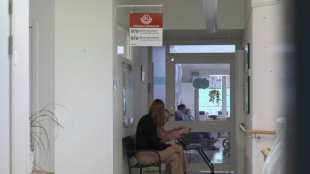 Falso ponto de &ocirc;nibus alivia ansiedade de residentes em casa de repouso na Su&eacute;cia