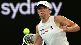 Swiatek wins in 58 minutes as Poland reach United Cup semis