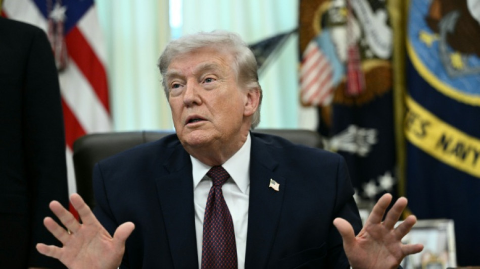 Trump asegura que Ir&aacute;n pide un alto el fuego pero Teher&aacute;n lo desmiente