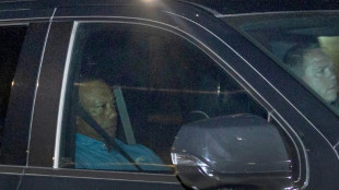 Nach Festnahme wegen Autounfalls: Golf-Star Tiger Woods nimmt Auszeit