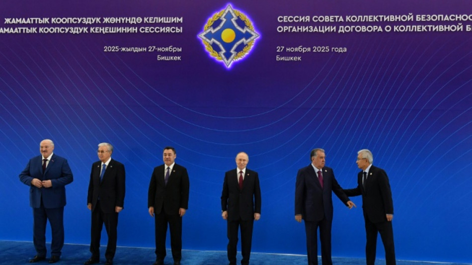 Rússia cessará combates se Ucrânia recuar, diz Putin