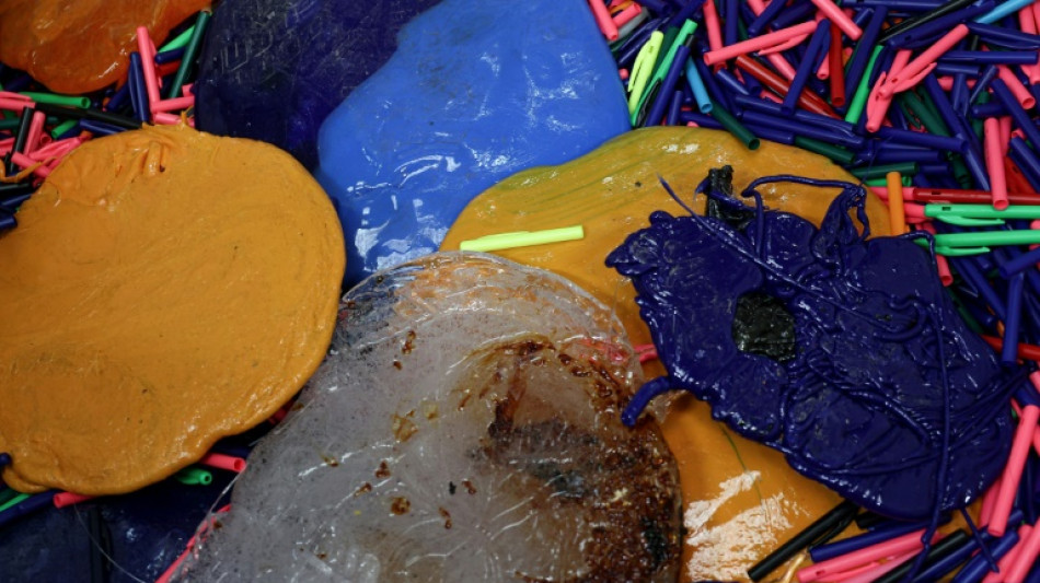 Produtores europeus de plásticos pedem ajuda às autoridades