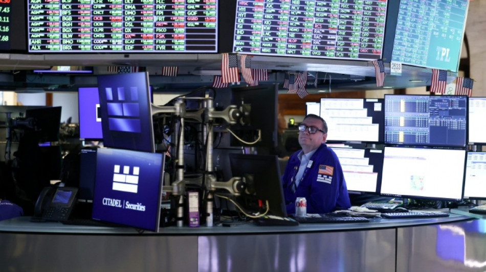 Petr&oacute;leo volta a subir por incerteza sobre tr&eacute;gua no Oriente M&eacute;dio