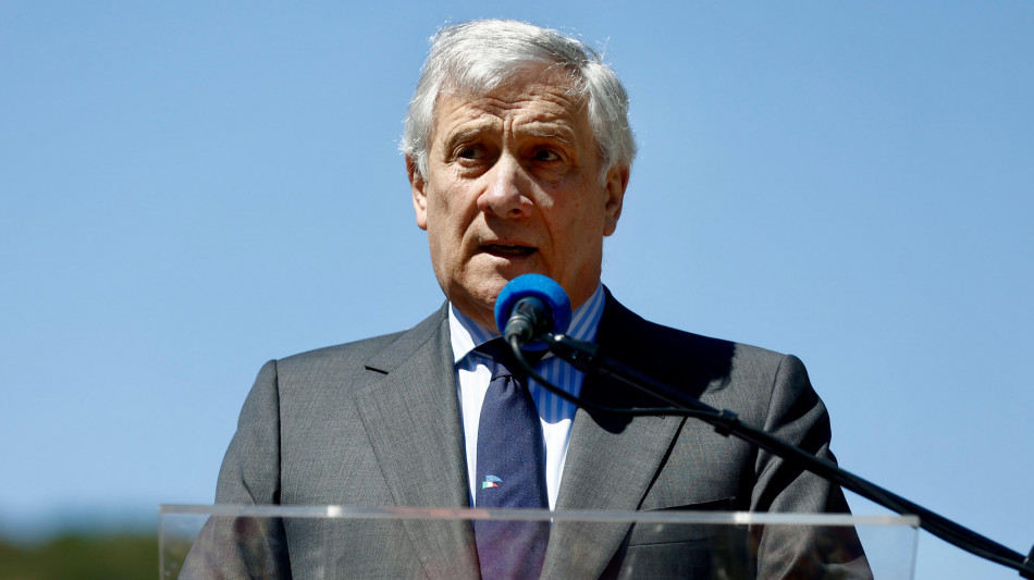 Tajani, 'mi pare ovvio che non pagheremo le spese alla Svizzera'