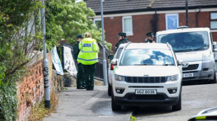 Belfast redoute de nouvelle violences, au lendemain d'&eacute;meutes anti-immigr&eacute;s