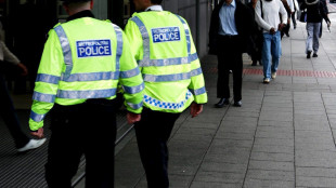 Accoltellamento in attività commerciale a Londra, due morti