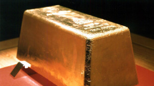 L'oro crolla dai massimi, cali anche del 5%