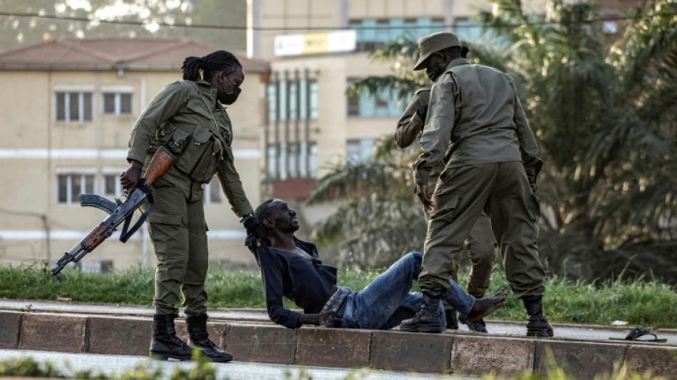 La oposici&oacute;n ugandesa denuncia el arresto de su l&iacute;der y asesinatos tras las elecciones