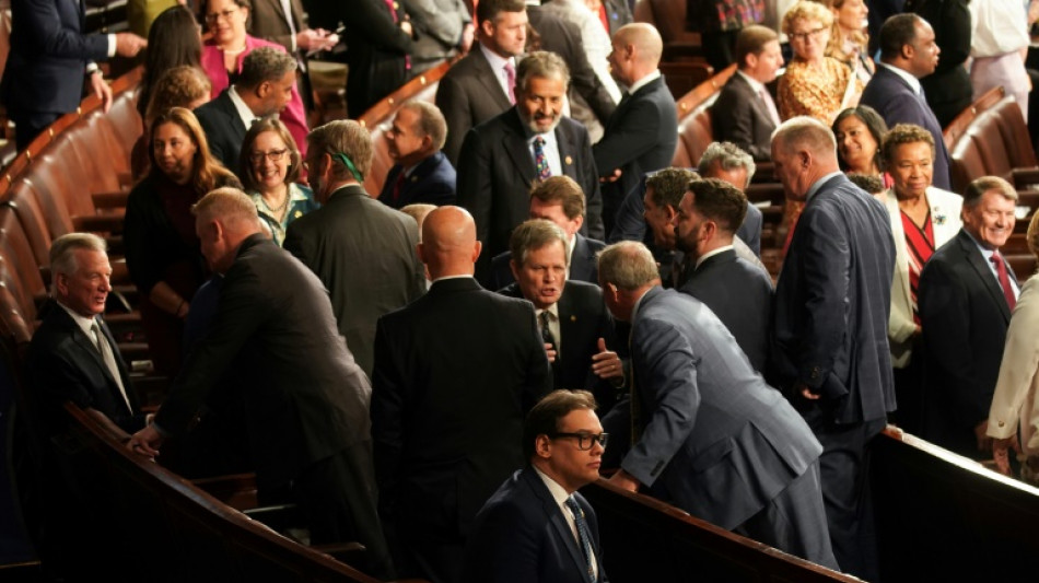 Congressista americano de origem brasileira enfrenta acusa&ccedil;&otilde;es federais 