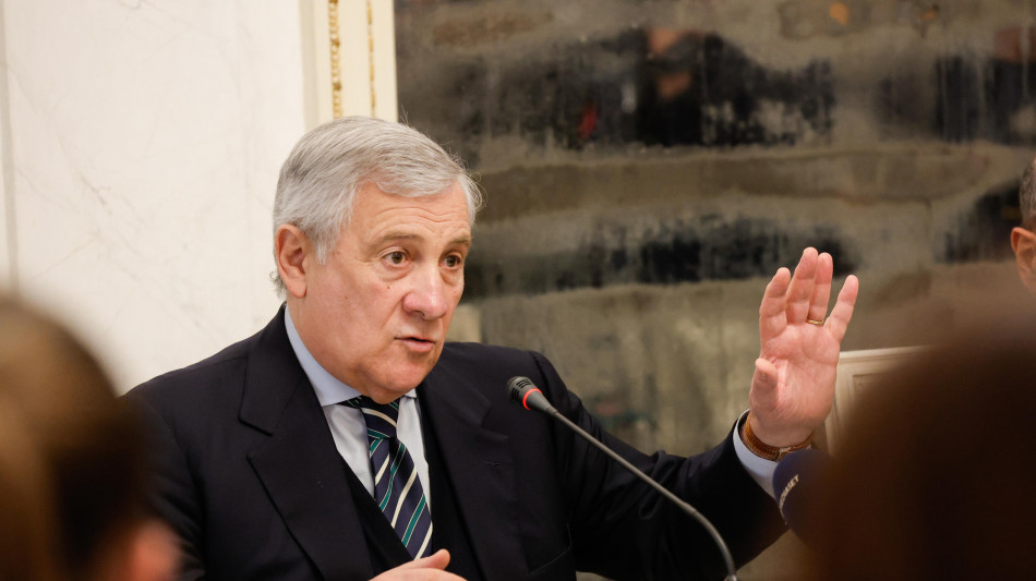 Tajani, 'dopo gli scontri servono garanzie, affiniamo contenuti decreto e ddl'
