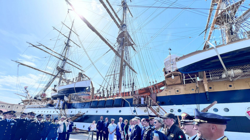 L'Amerigo Vespucci a Livorno, rester&agrave; in porto fino all'8 giugno