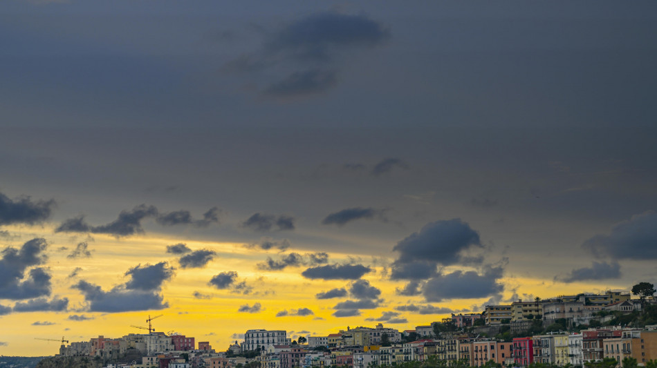 Nei Campi Flegrei pi&ugrave; zolfo dal 2018, spia del magma in risalita