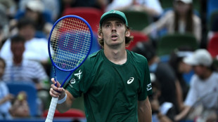 De Minaur, Auger-Aliassime through to Shanghai quarter-finals