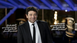 &Iacute;cone do pop franc&ecirc;s Patrick Bruel &eacute; acusado de estupro e agress&atilde;o sexual