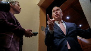 EUA a caminho de novo 'shutdown' em meio a cr&iacute;ticas democratas por mortes de manifestantes