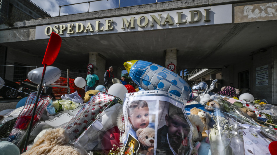 Bimbo trapiantato, anche ipotesi di falso per medici indagati