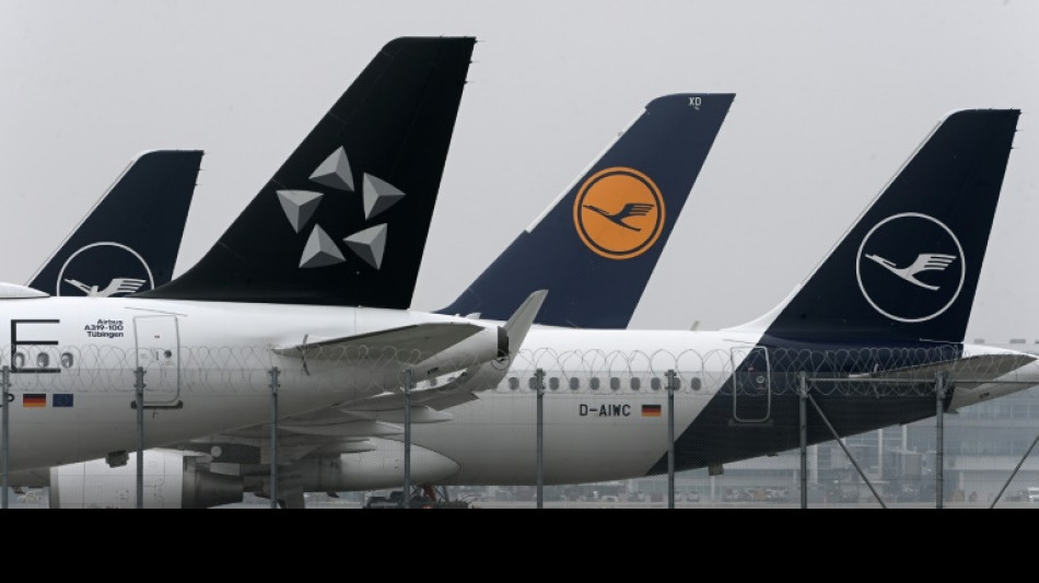 Lufthansa recorta sus p&eacute;rdidas en 2021, pero la guerra en Ucrania trae incertidumbre