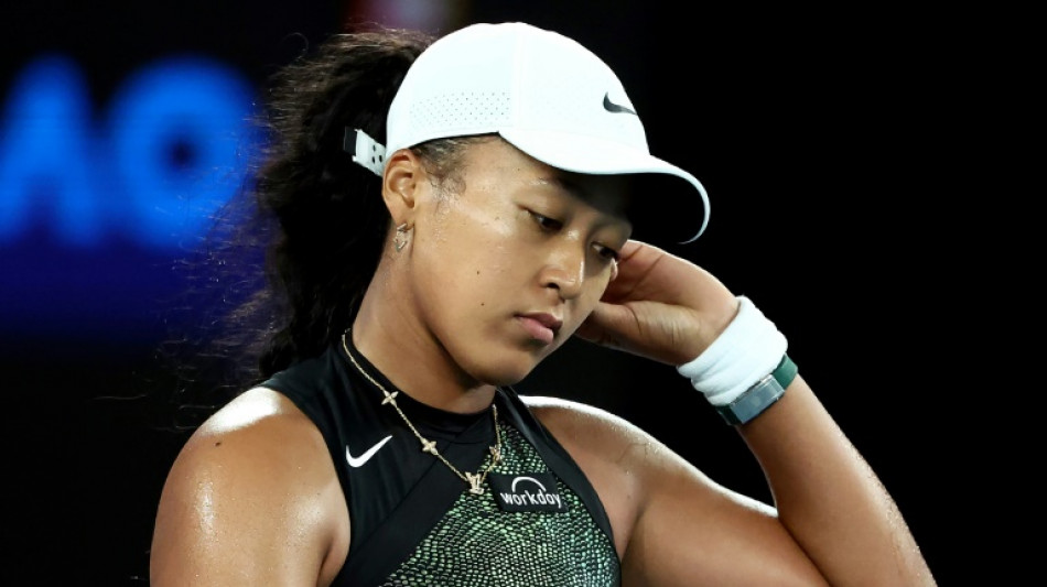 Osaka cai na Austr&aacute;lia em seu retorno; Medvedev e Tsitsipas sofrem