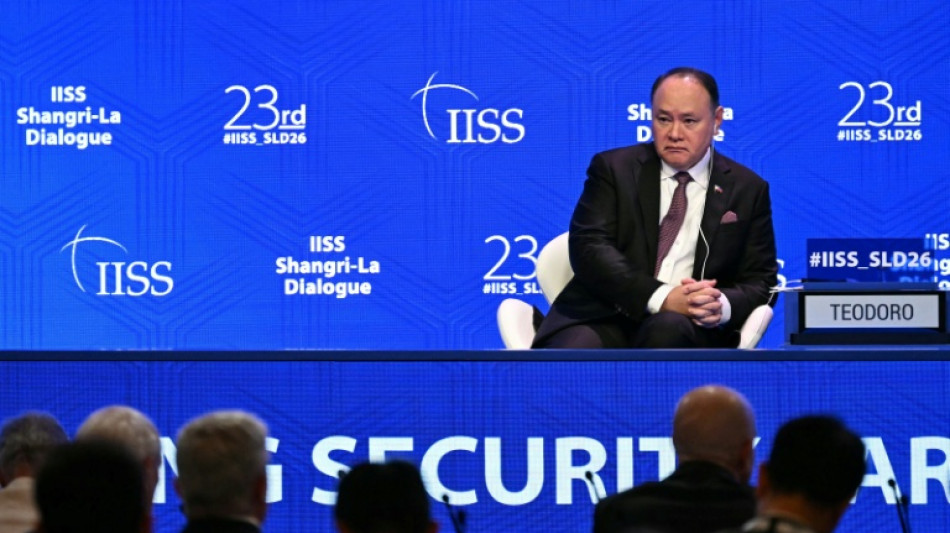 China sanciona al ministro de Defensa filipino por declaraciones "irresponsables"