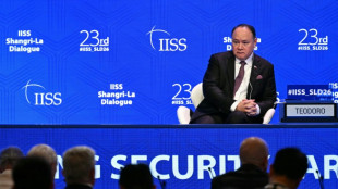 China sanciona al ministro de Defensa filipino por declaraciones "irresponsables"